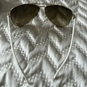 Gucci | Accessories | Gucci Womens White And Gold Aviators  display picture 1